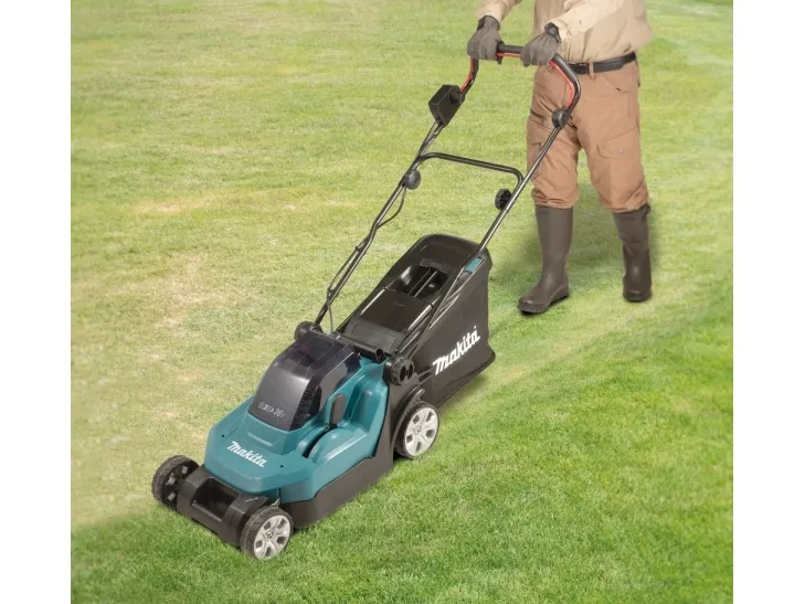 Makita DLM382 - Græsslåmaskine - ledningfri - 18 V - 2 batterier - 3700 opm - 38 cm - SOLO