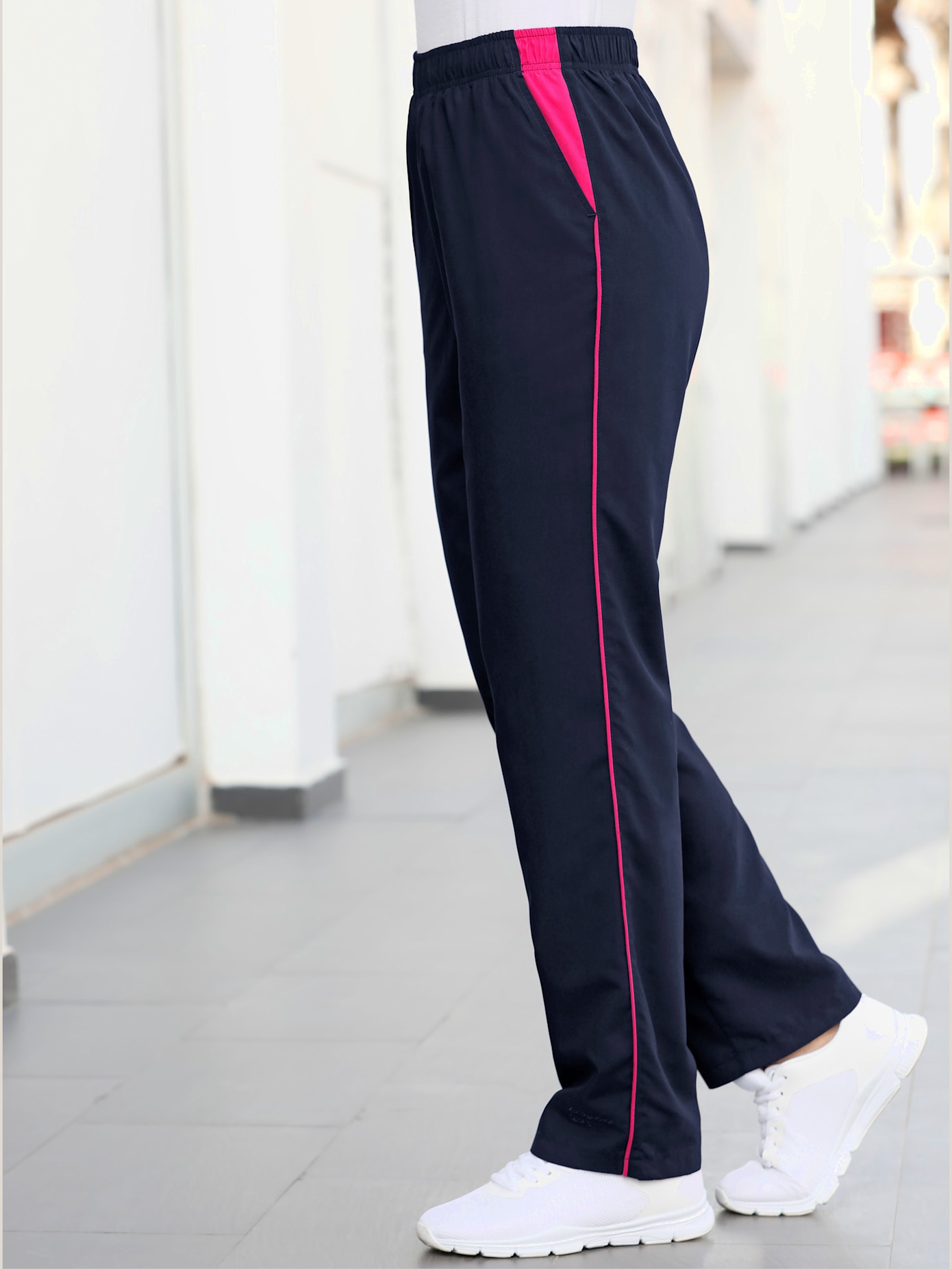 Pantalon de loisirs empiècements latéraux contrastés