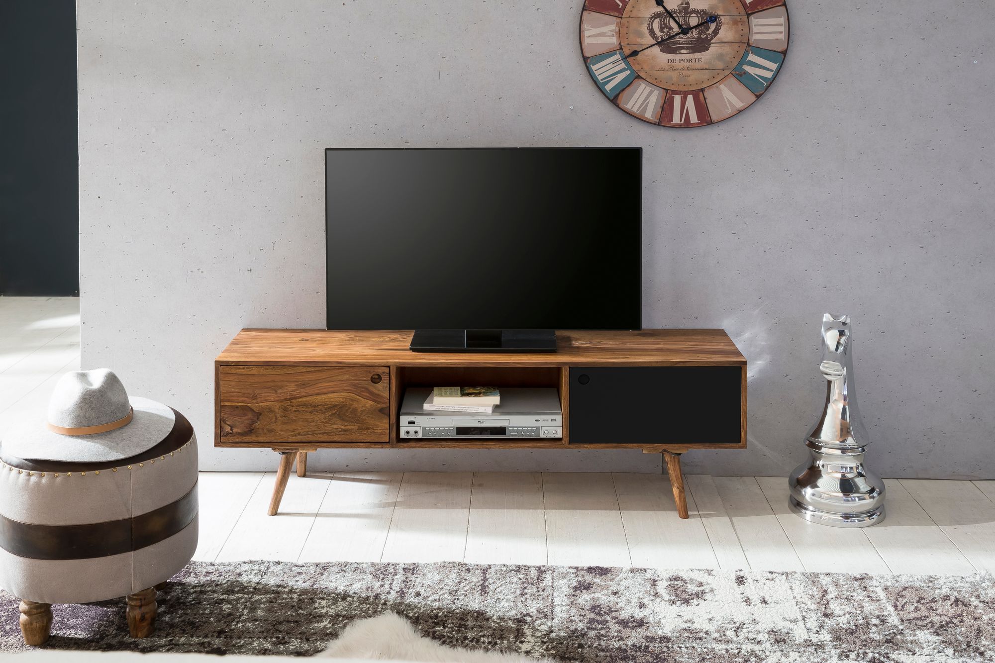 KADIMA DESIGN TV-Lowboard SAVIO: Rustikale Landhaus-Optik, Massivholz Sheesham, Viel Stauraum, Einzigartige Maserung