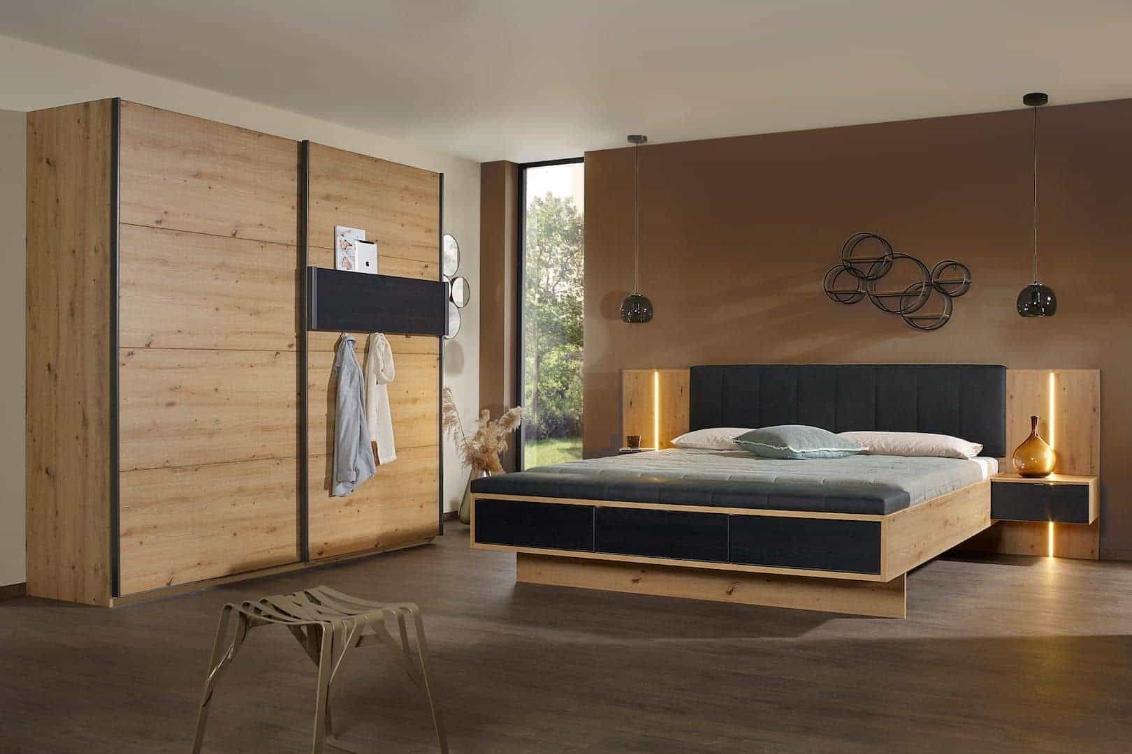 Schwebetürenschrank