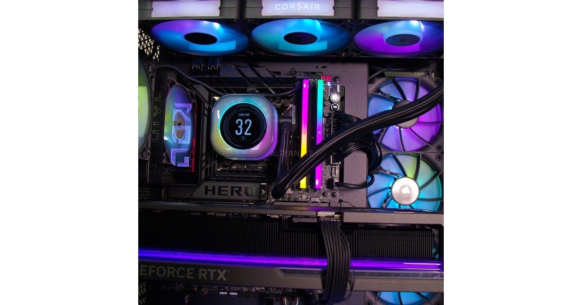 ALTERNATEThunderstorm Xtreme Ultra 9 – RTX 5090 iCue gaming pc  (Zwart | Core Ultra 9 285K | RTX 5090 | 64 GB | 2 TB SSD + 2 TB SSD)
