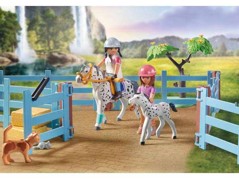 Playmobil Horses of Waterfall Ranch 71351 Liebevoll gestaltetes Pferde-Spielset