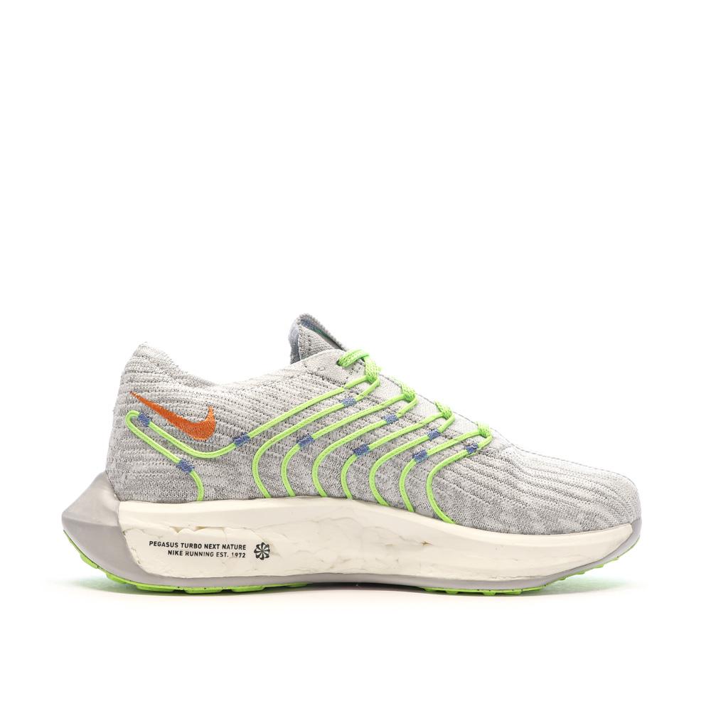 Nike Chaussures de Running Gris/Jaune Femme Nike Pegasus Turbo Next Nature