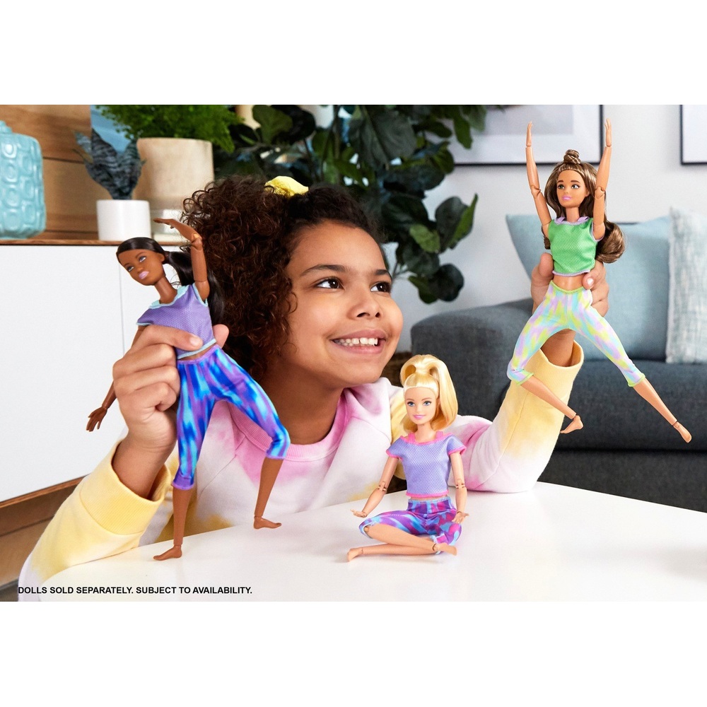 Barbie Made to Move Brünette mit Dutt