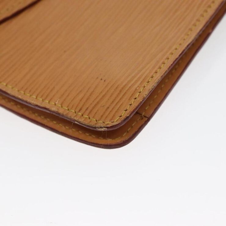 Louis Vuitton Vintage Louis Vuitton Montaigne Beige