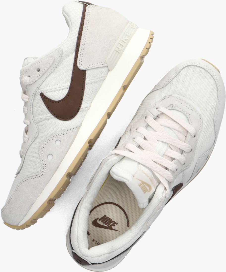 NIKE witte nike lage sneakers venture runner wmns