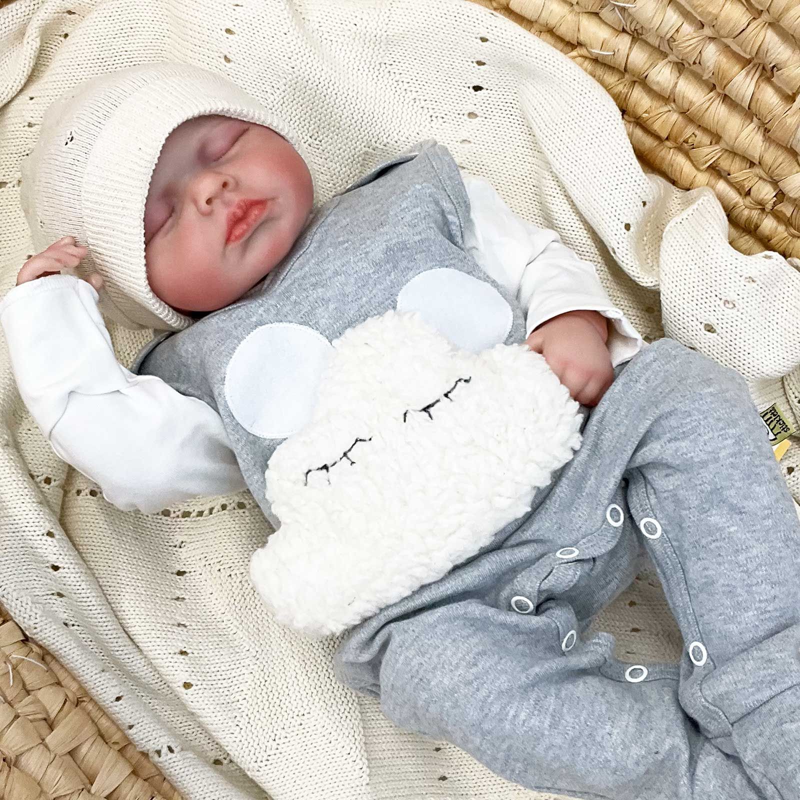KUDDLY by sticklett Baby Wärmekissen mit Kräuterduft zum Ankletten