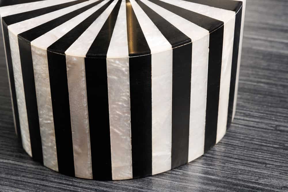Beistelltisch HARMONY NATURE 55cm schwarz weiß Mosaik rund Kunsthandwerk