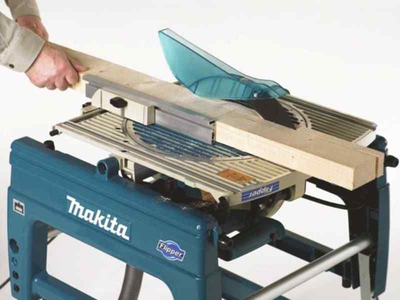 Makita LF1000 Flipper 230V Zaagtafel 260mm 1650W