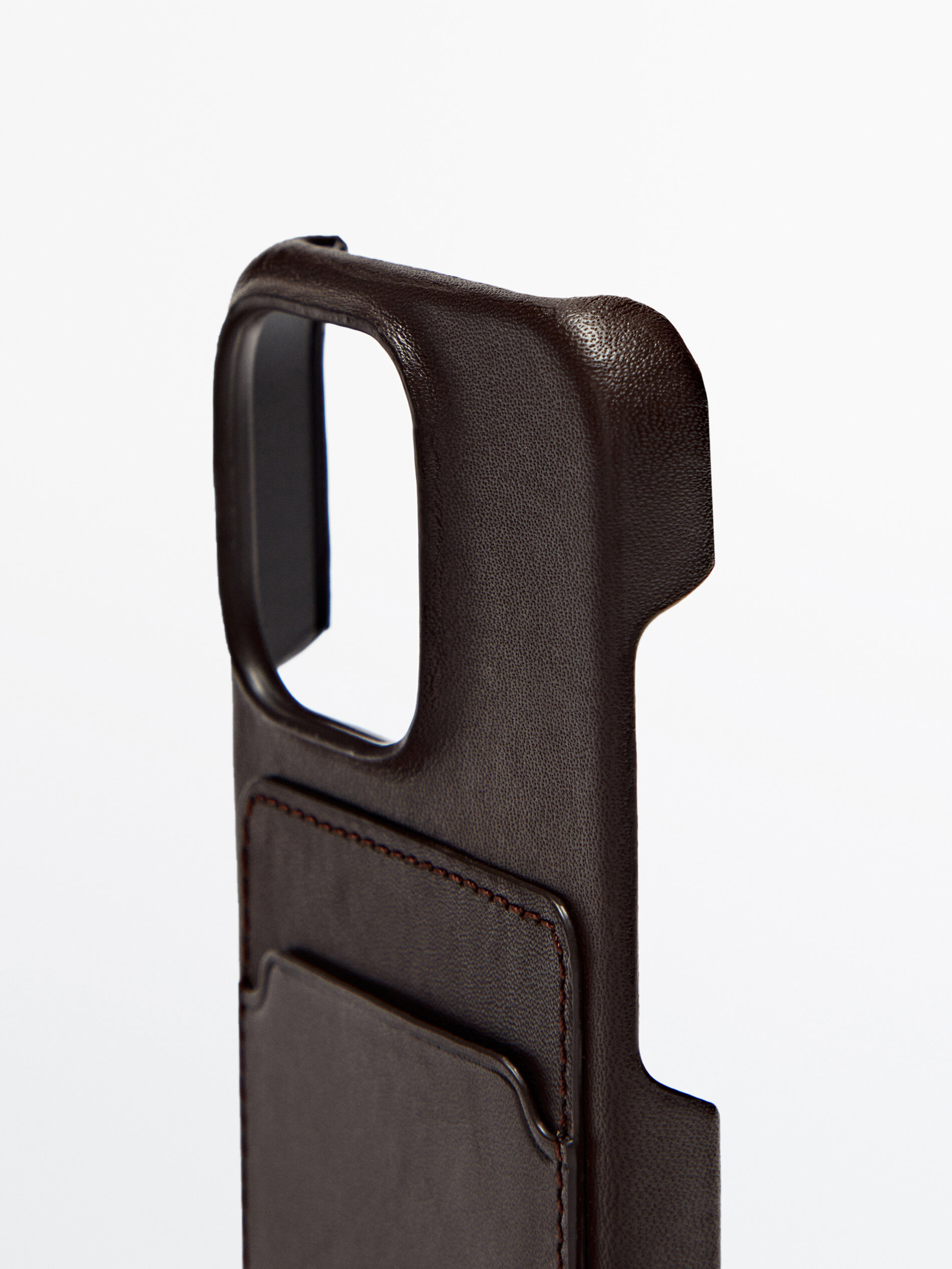Capa de couro para iPhone 14 Pro com porta-cartões - MARROM