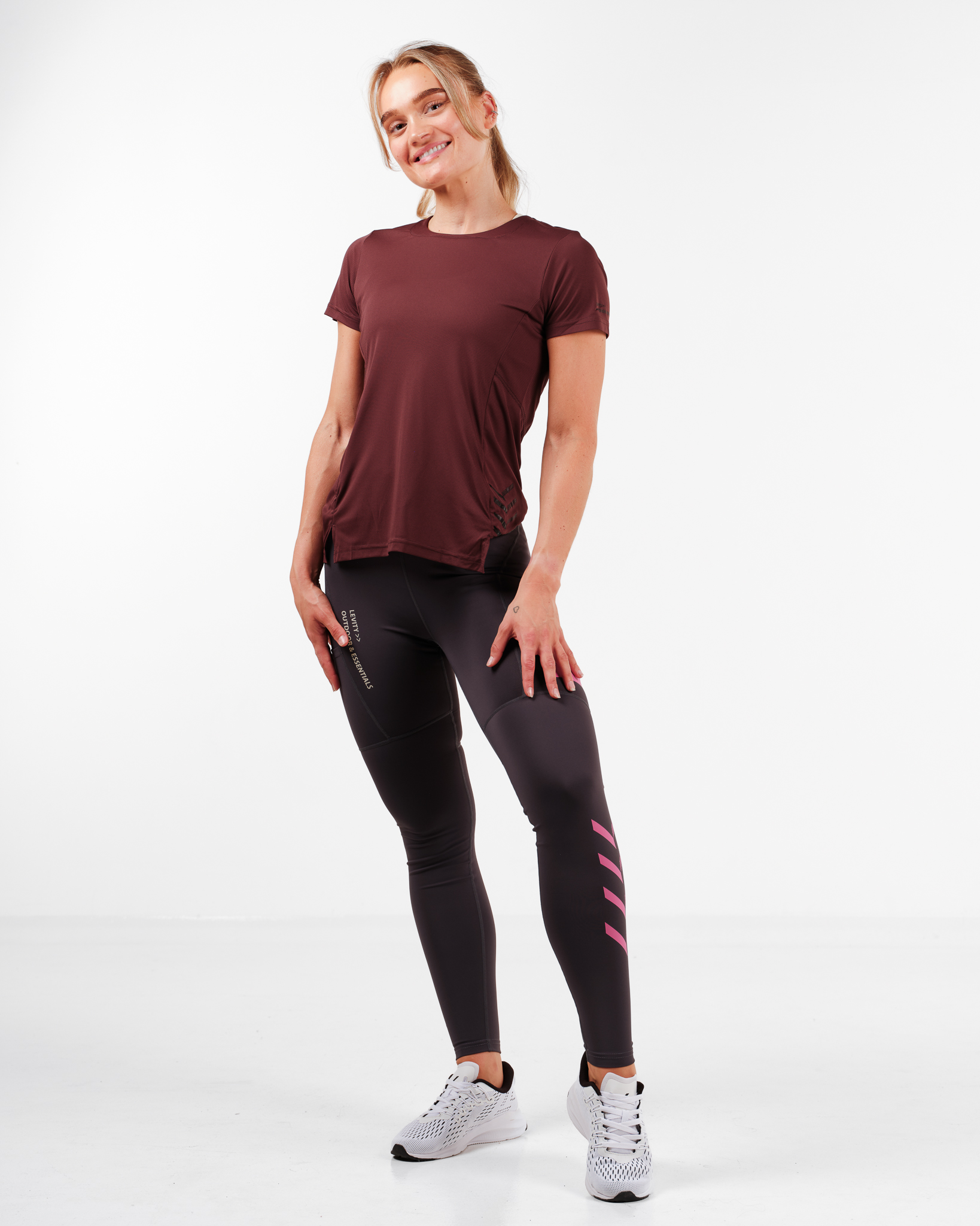 LEVITY Trail Adv Vent Tee Dark Cherry