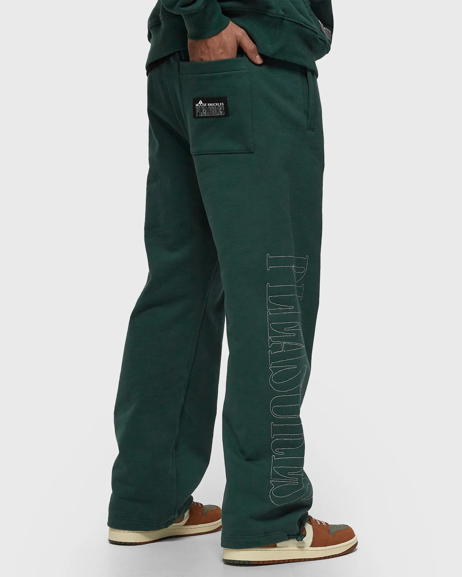 Moose Knuckles X PLEASURES LOGO SWEATPANTS