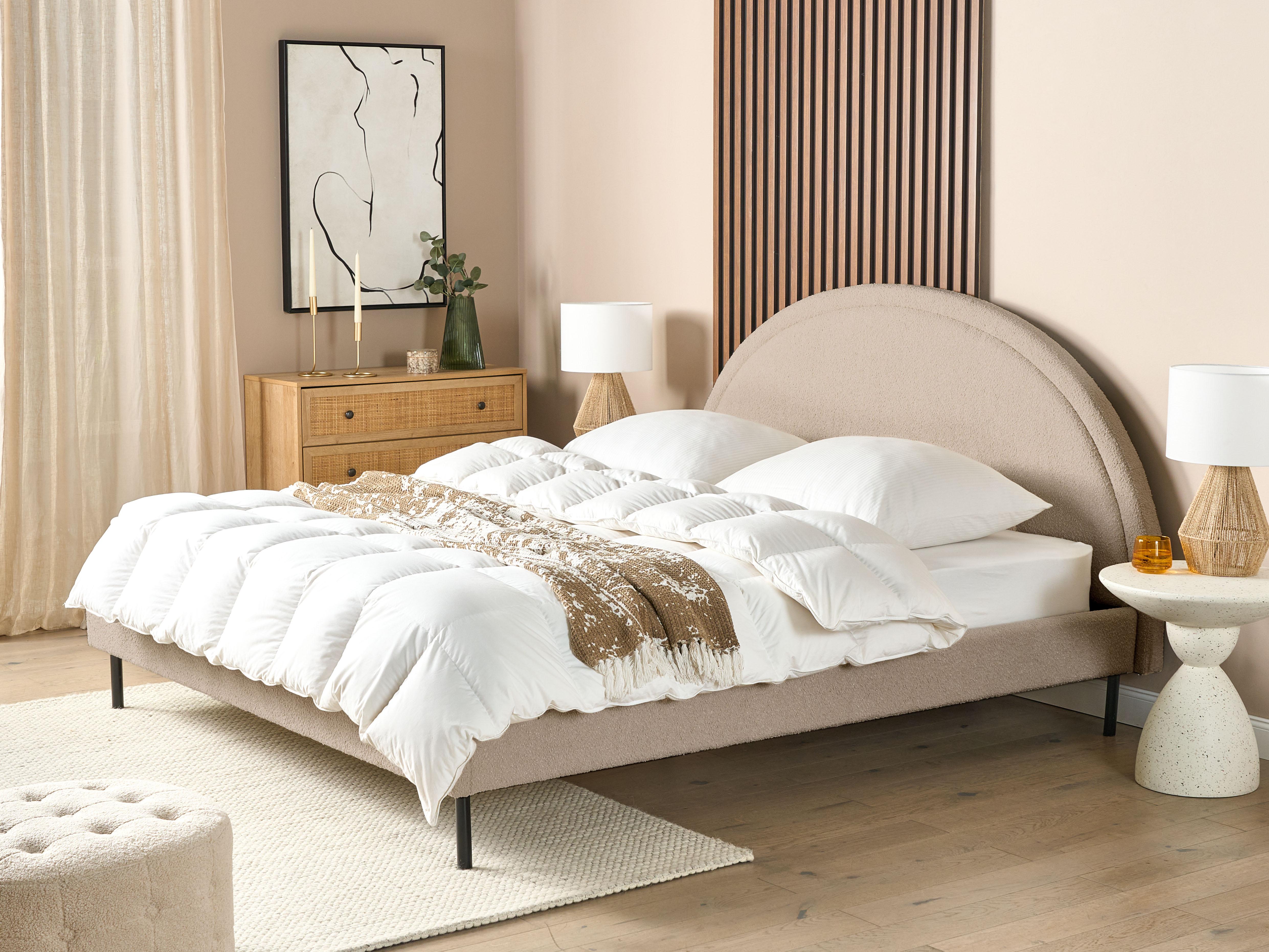 Bed Bouclé MARGUT 180 x 200 cm Beige