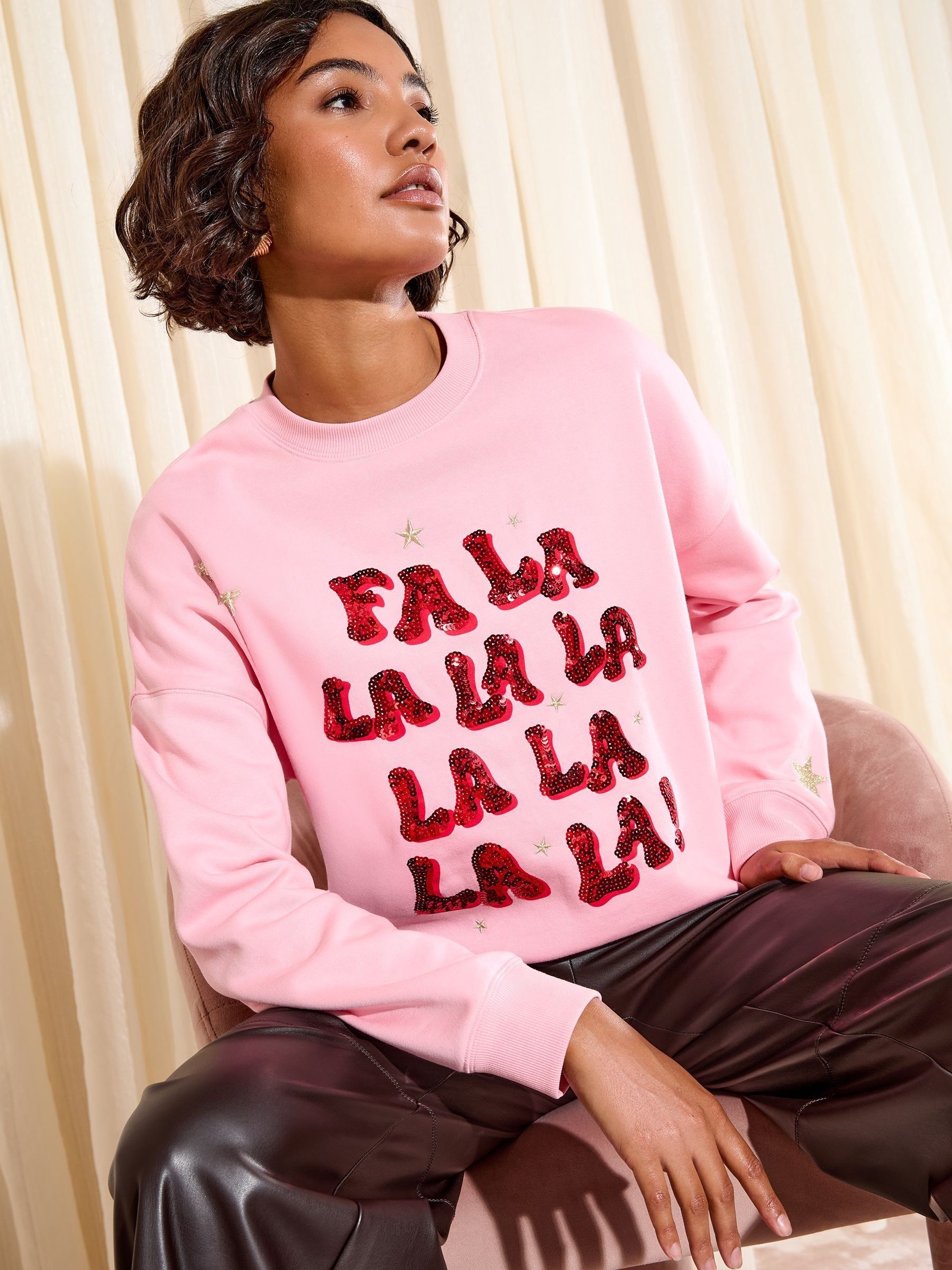 Roze - Friends Like These Graphic Christmas Sweatshirt
