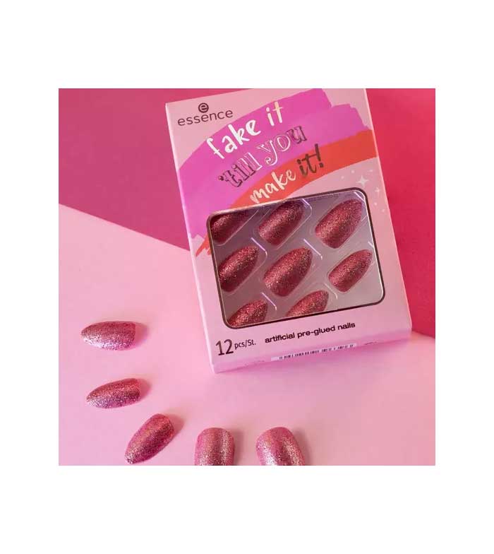 essence - *Fake it \'till you make it* - Unhas postiças - 02: Glitter Is The New Black
