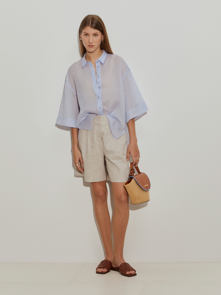 Camisa oversize manga curta em rami