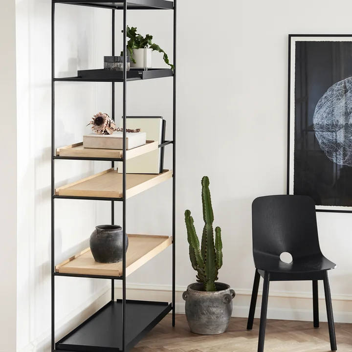 Woud - Tray Shelf niedrig, Walnuss / schwarz (Konfiguration 1)