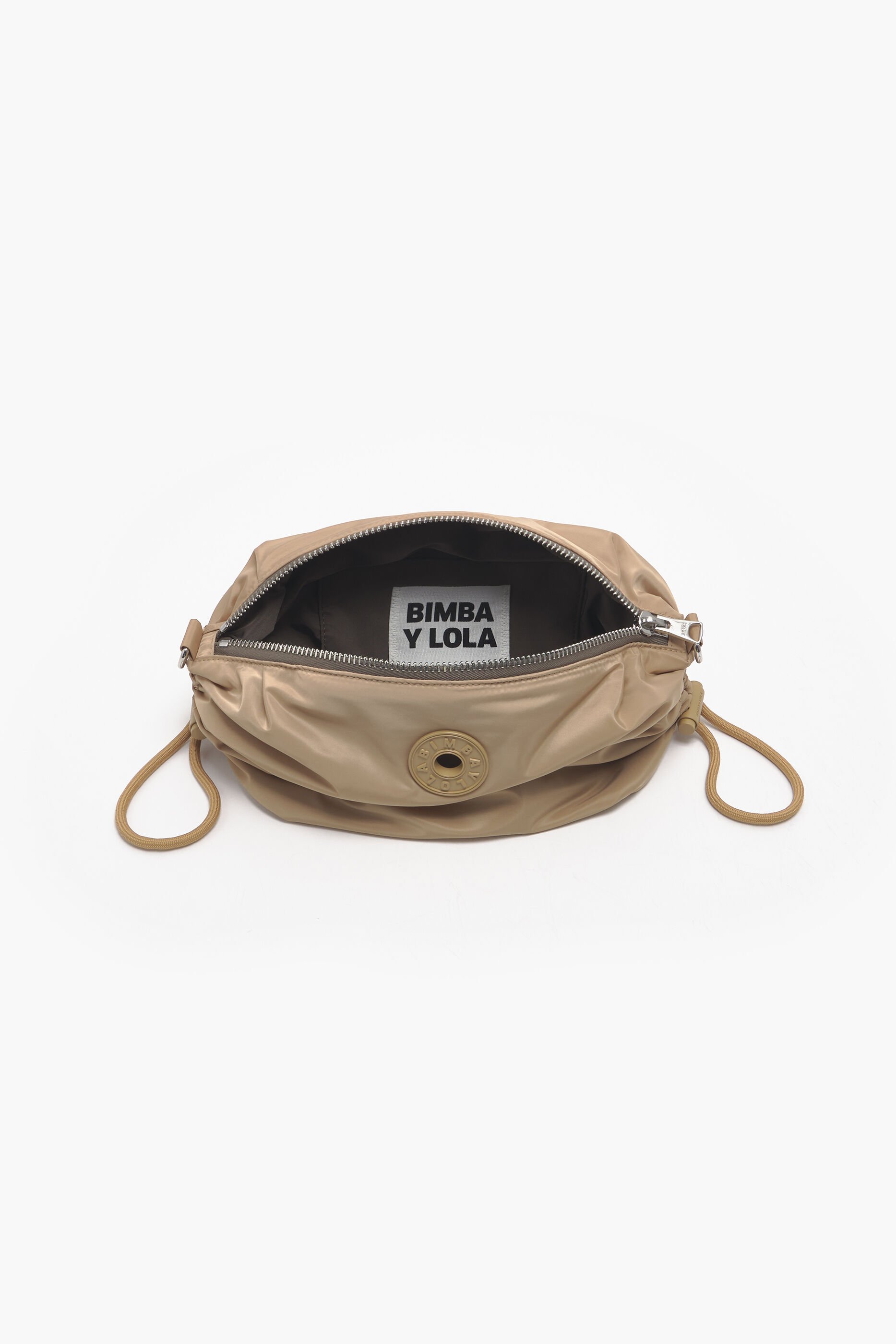 Bolsa de ombro M em nylon franzido cor camelo