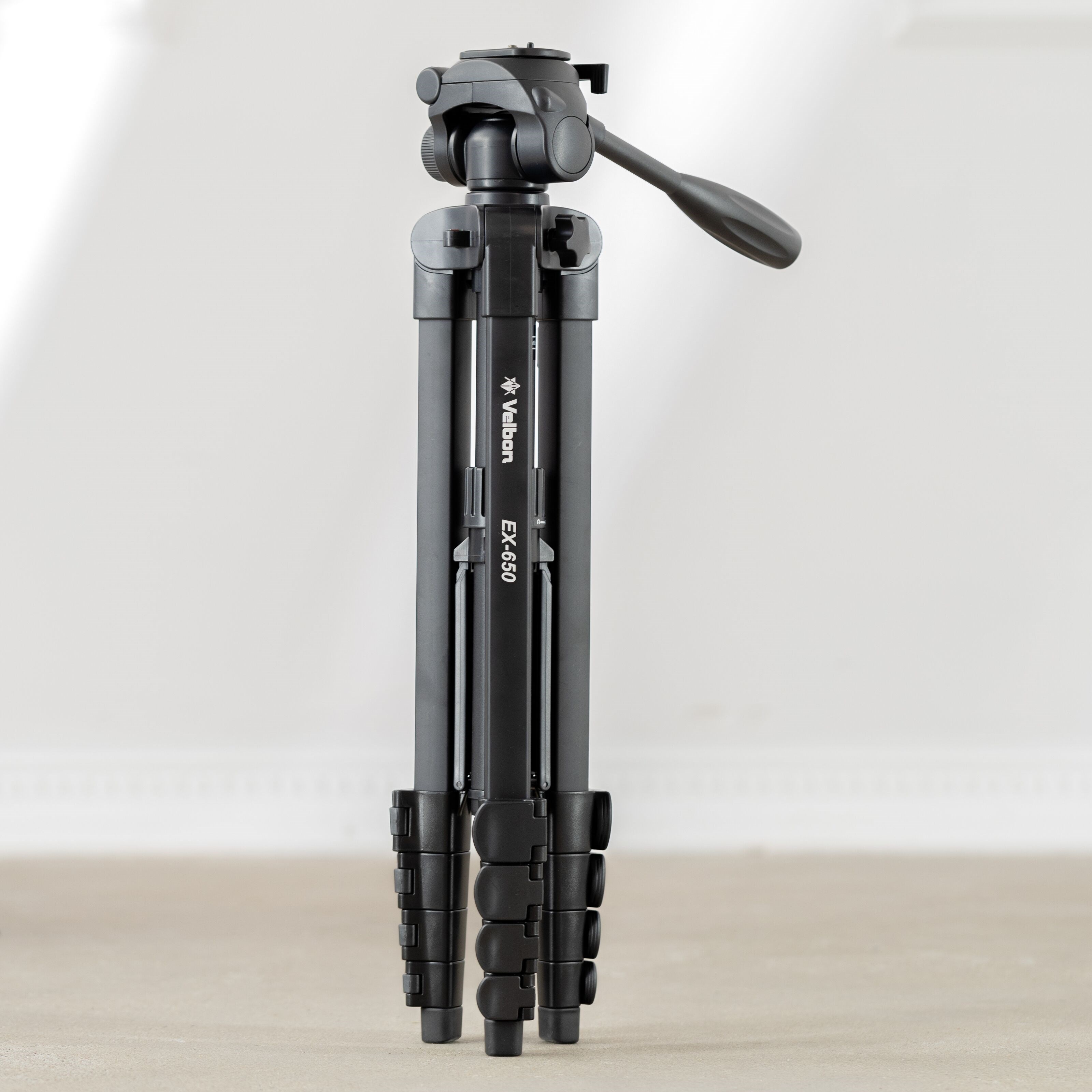 Velbon EX-650 med mobilholder