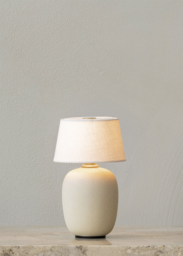Audo Copenhagen Torso Table Lamp, Portable, Ø11,7, Brun
