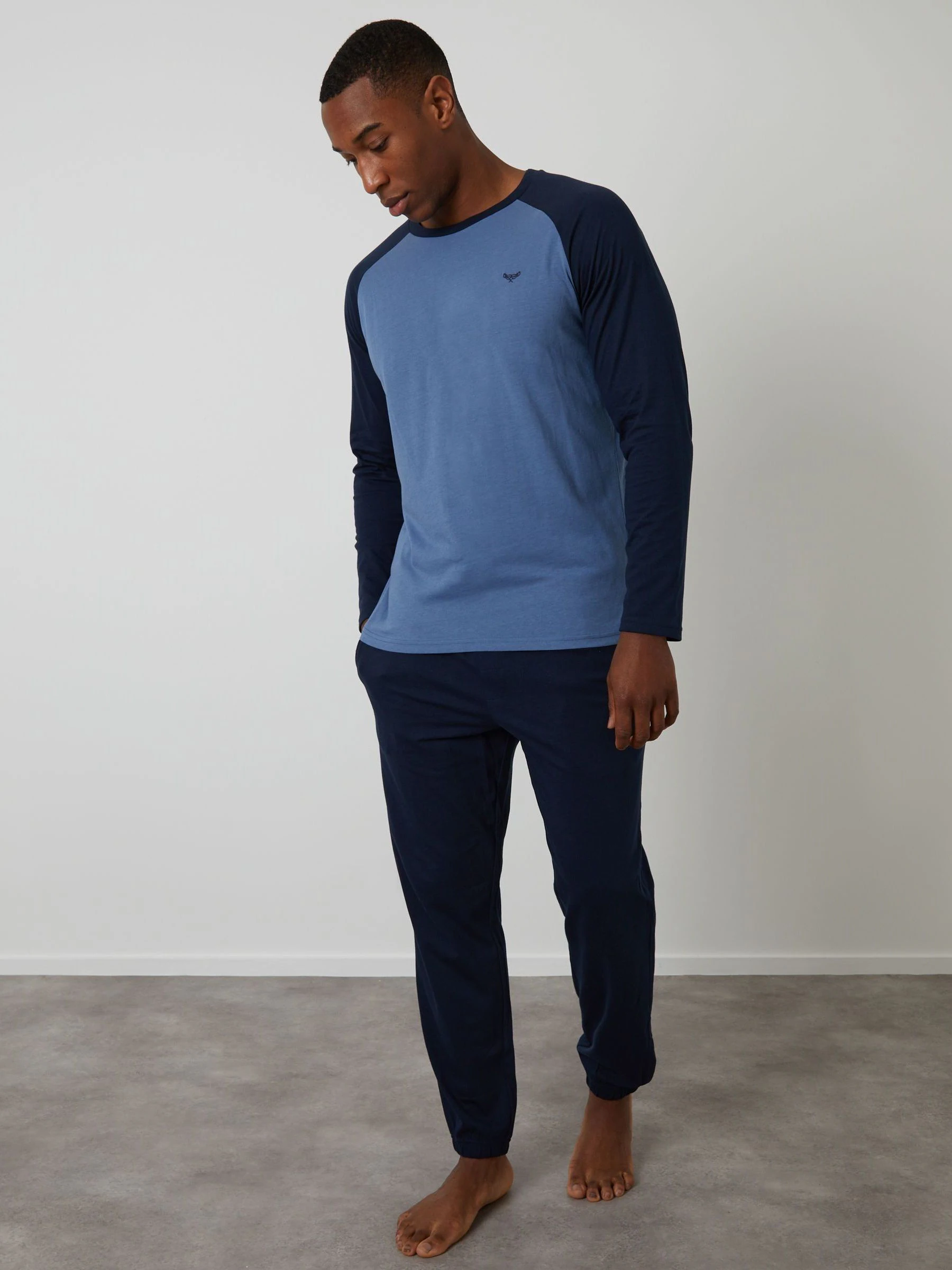 Hemelsblauw - Threadbare - Pyjamaset van gemengde stoffen met lange mouwen