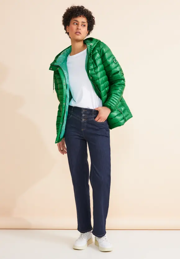 Kurze Steppjacke - arty green