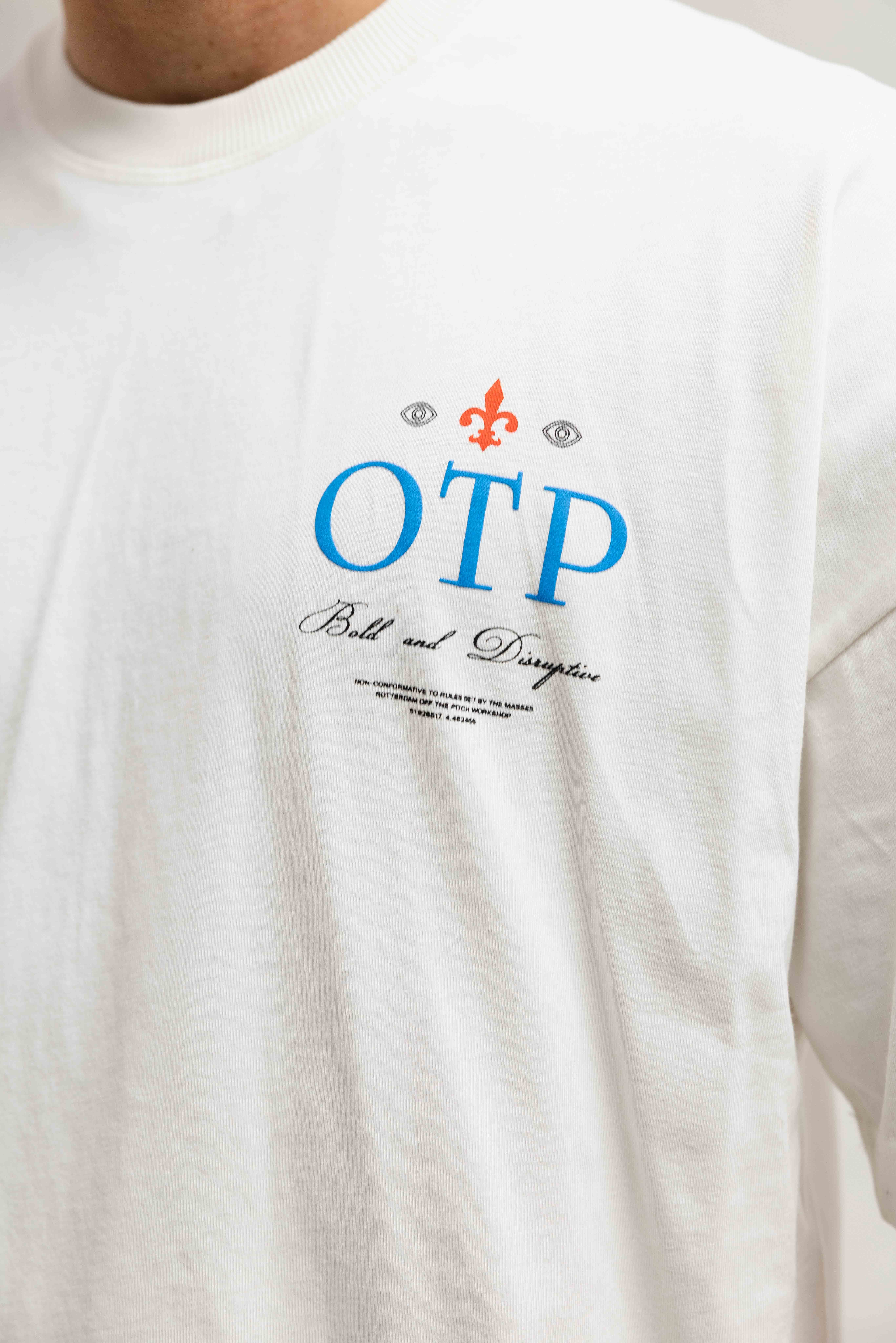 Off The Pitch Global Oversized T-Shirt Heren Gebroken Wit
