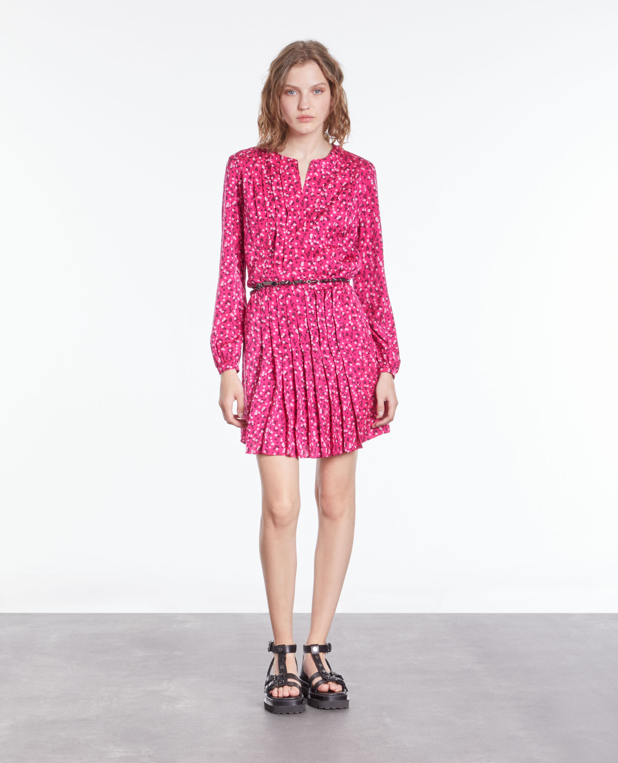 Robe courte imprimée avec plissage