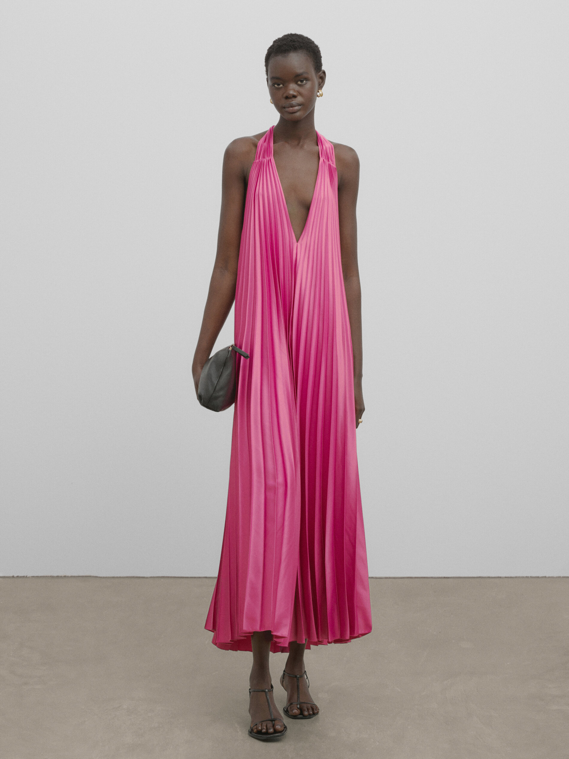 Vestido plissado amplo - Studio - ROSA
