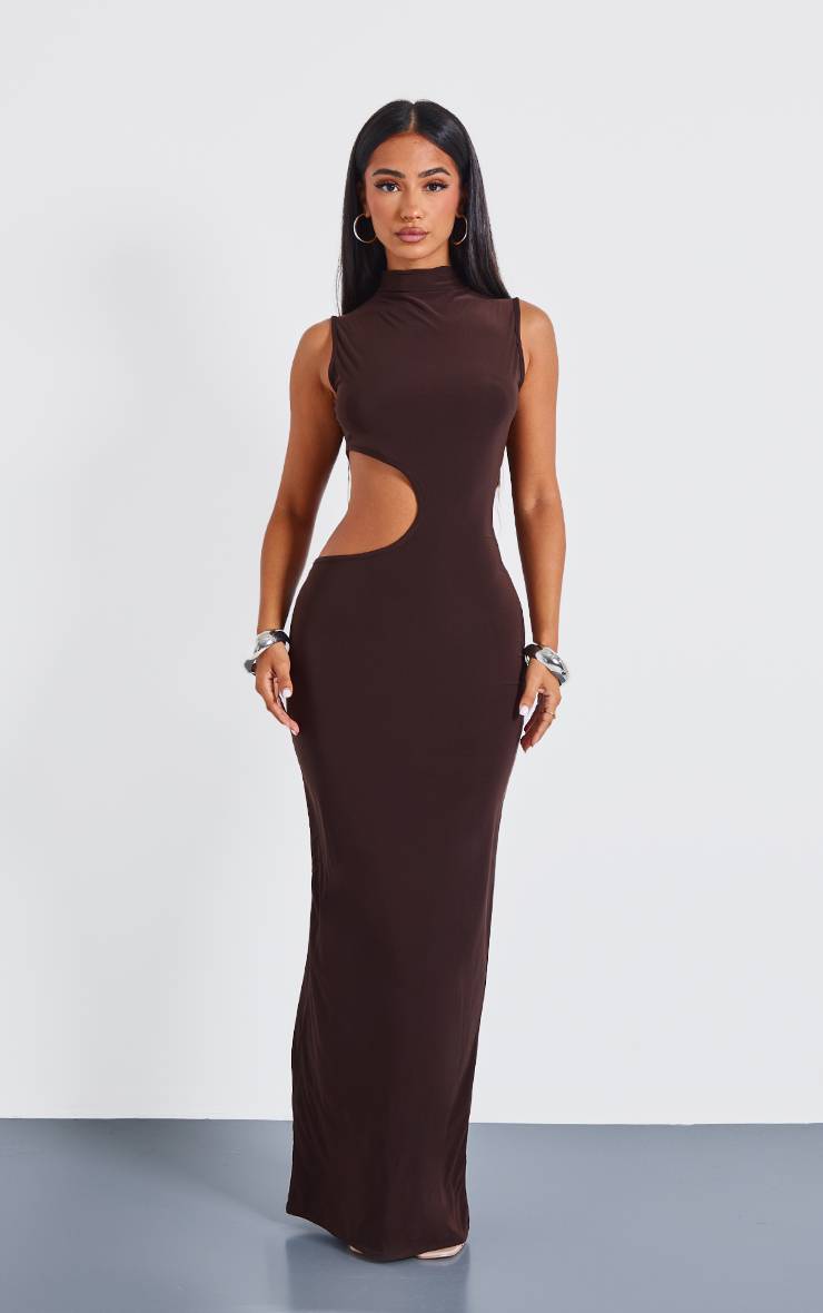 Chocolat Robe Maxi Moulante Petite En Jersey Slinky Avec Découpes