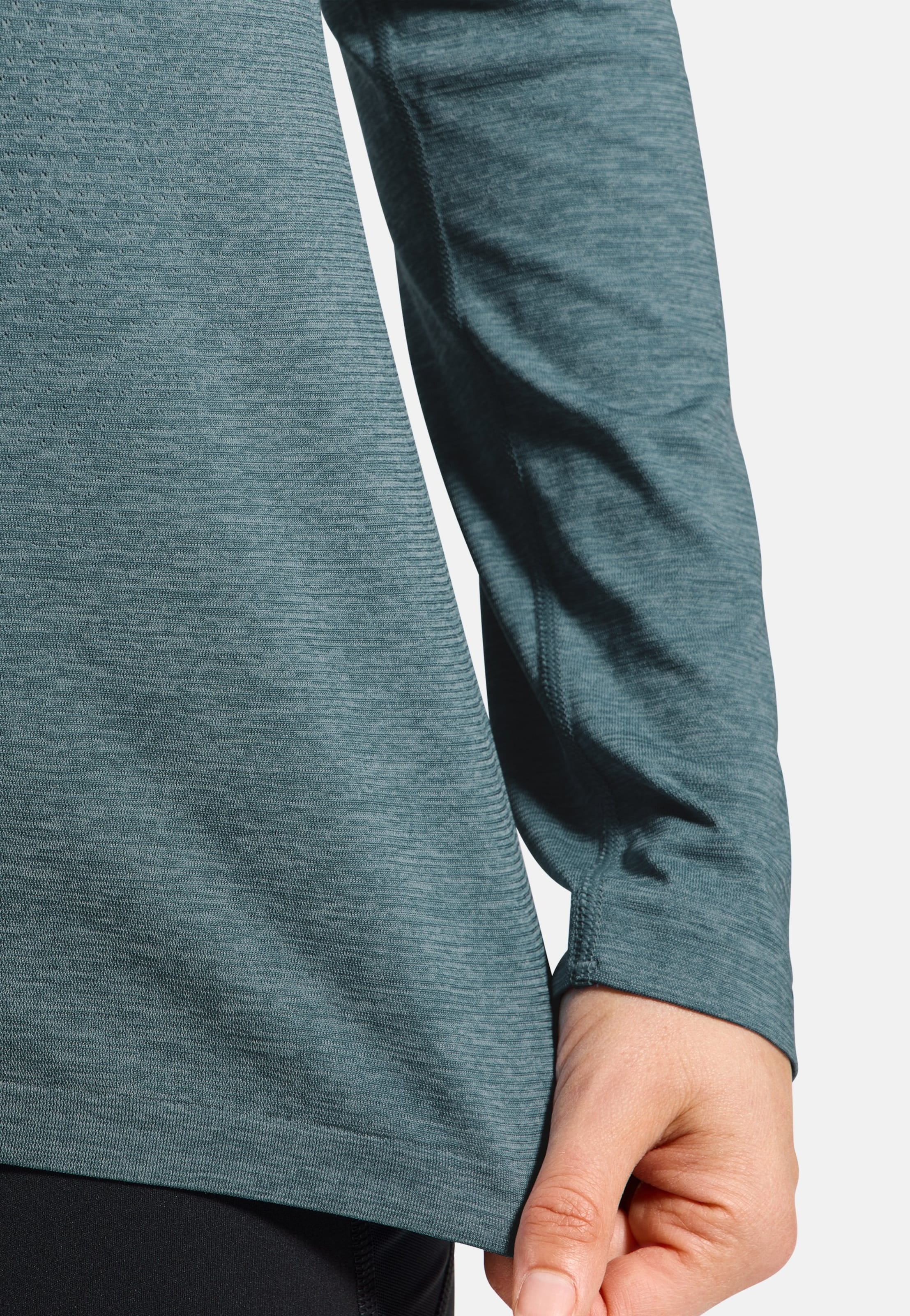 Essentials Seamless Langarm-Laufshirt in provincial blue melange