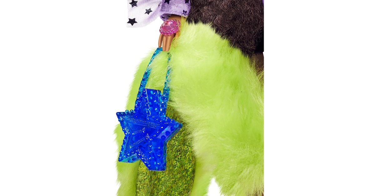 BarbieExtra #7 - Top & Furry Shrug with Pet Pomeranian Pop
