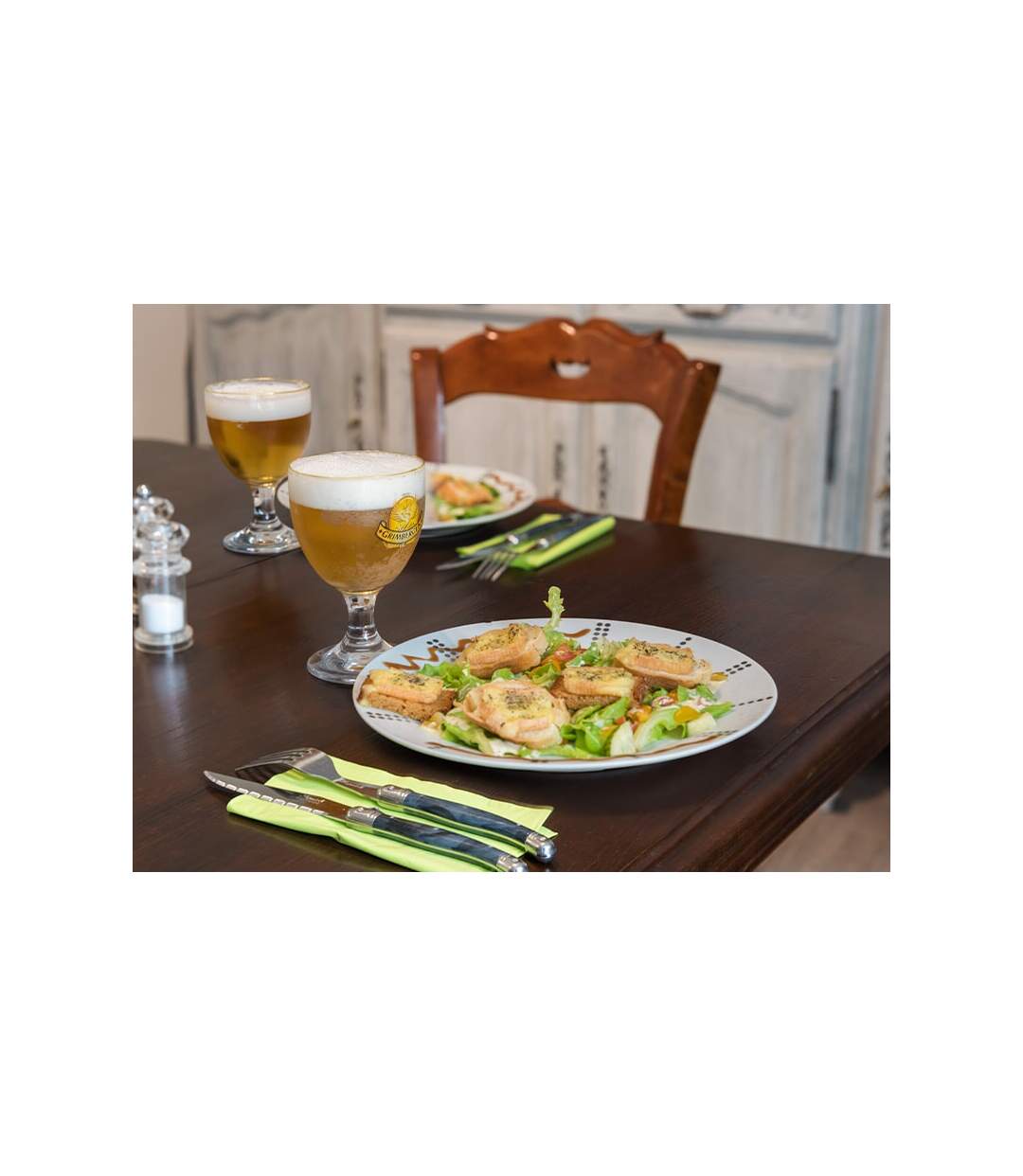 Anniversaire gourmand pour un duo explorateur - SMARTBOX - Coffret Cadeau Séjour