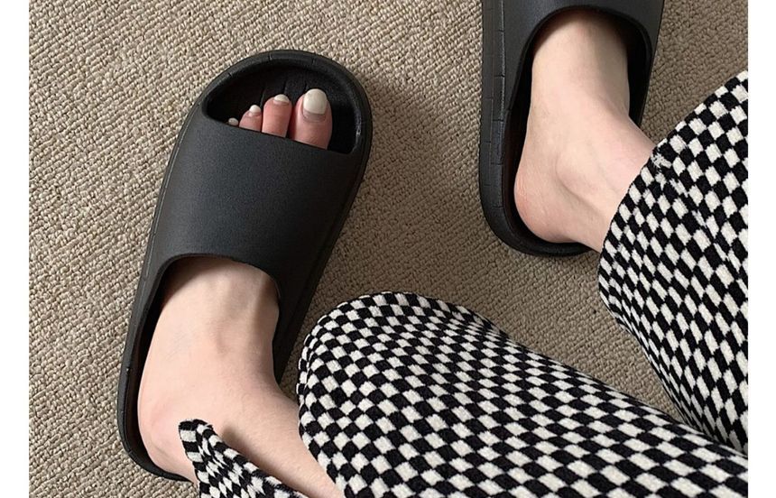 Dalli Daisy - Effen pantoffels met plateauzool