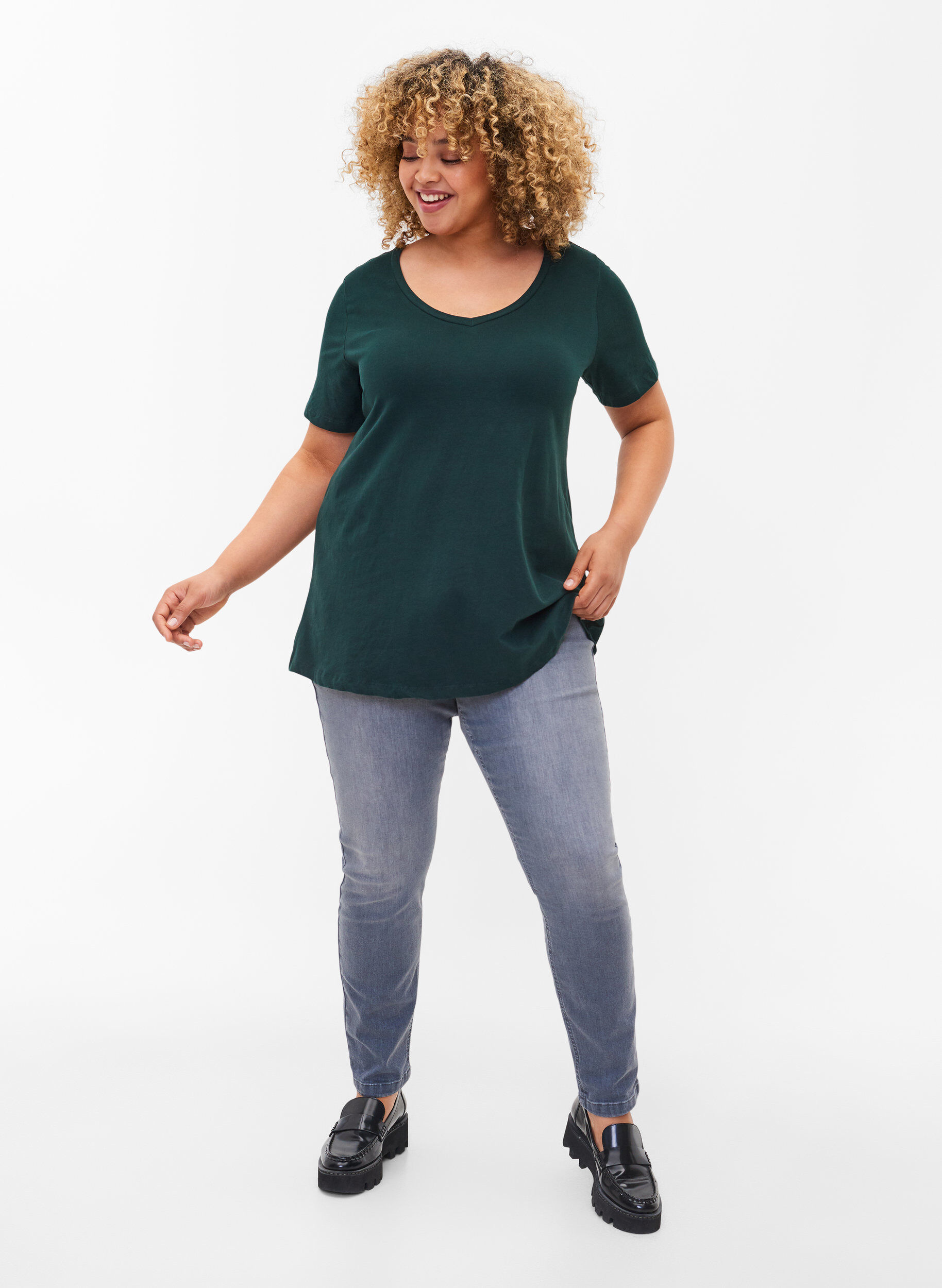 Ensfarvet basis t-shirt i bomuld