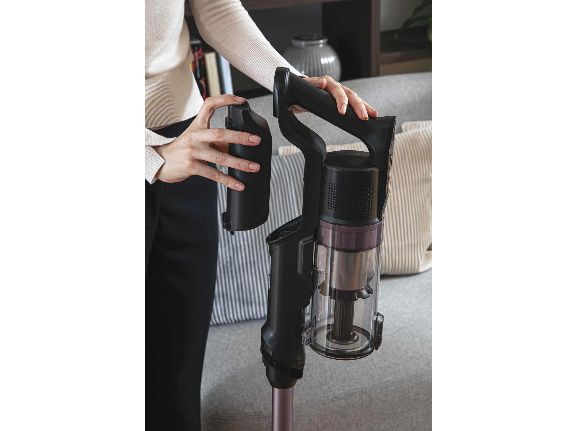 ASPIRADOR VERTICAL HOOVER HF1P10H 011 2 EM 1 165 W