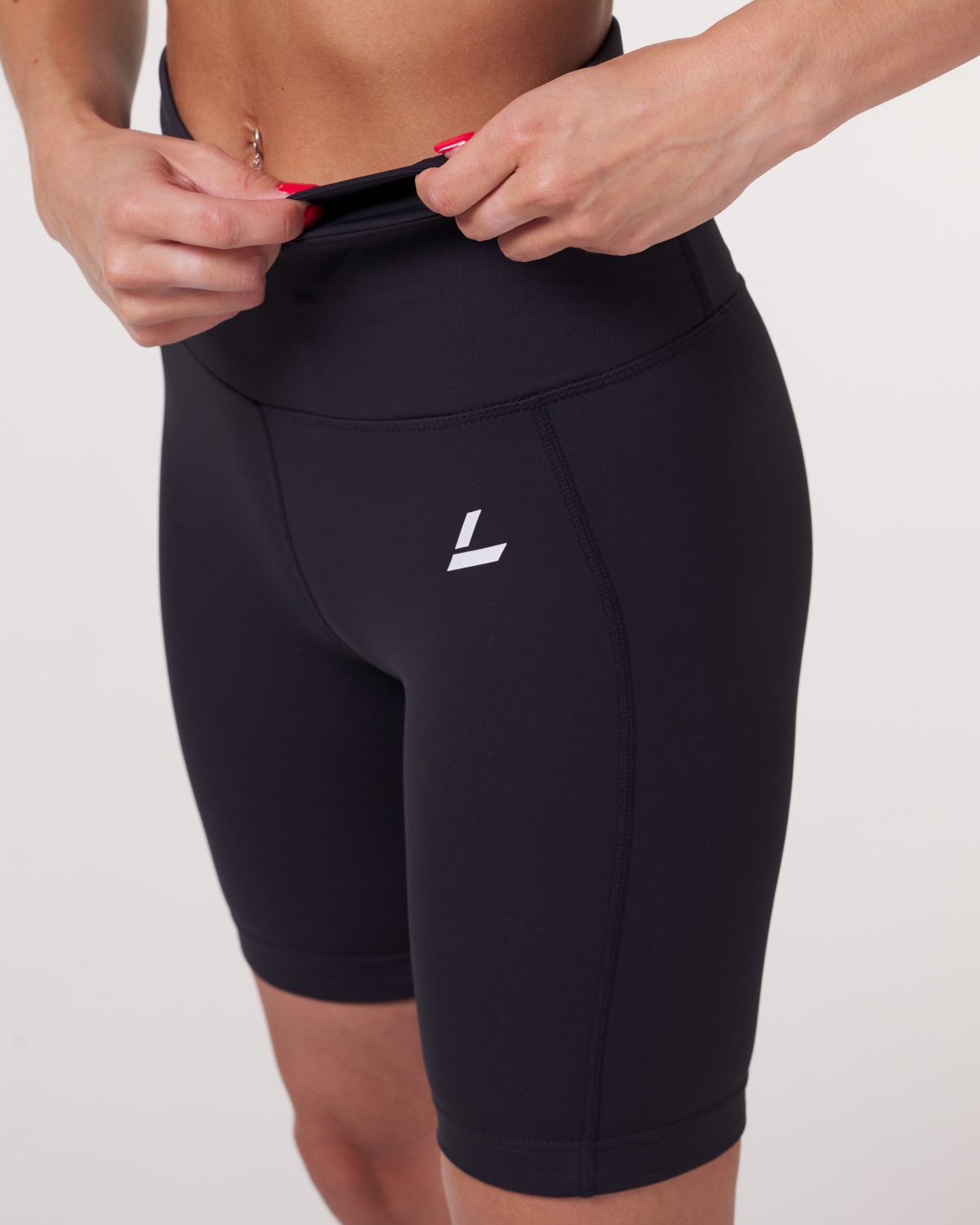 LEVITY Magnify Scrunch Biker Shorts 2.0 Black