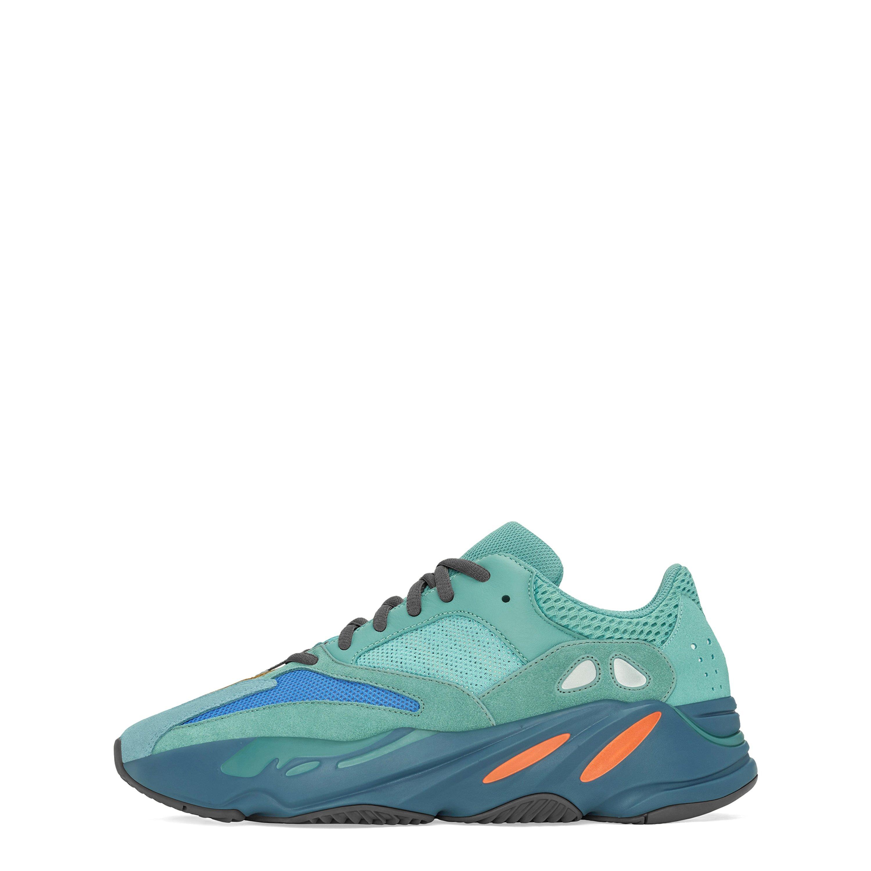 Yeezy BOOST 700 Fade Azure