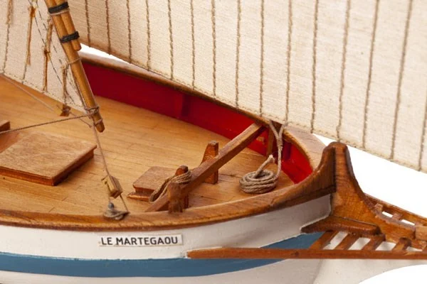 Billing Boats - LE MARTEGAOU - (428836)