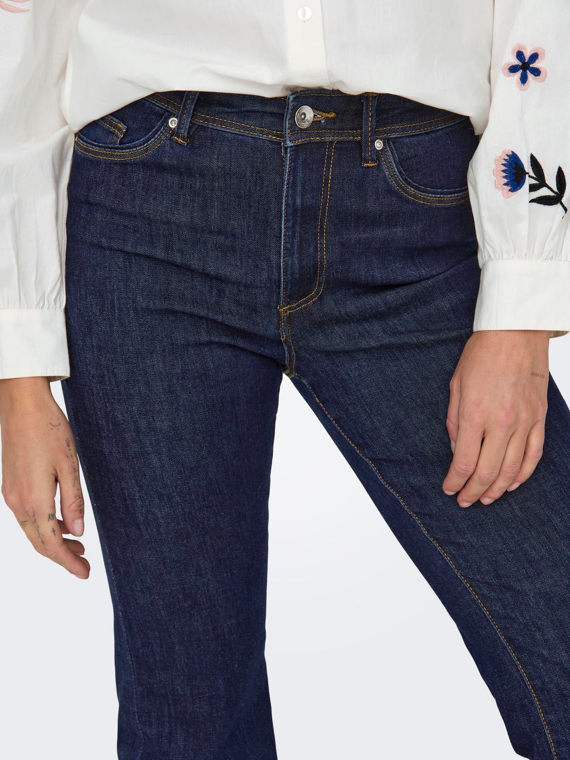 ONLWAUW Hohe Taille Ausgestellt Jeans Dark Blue Denim