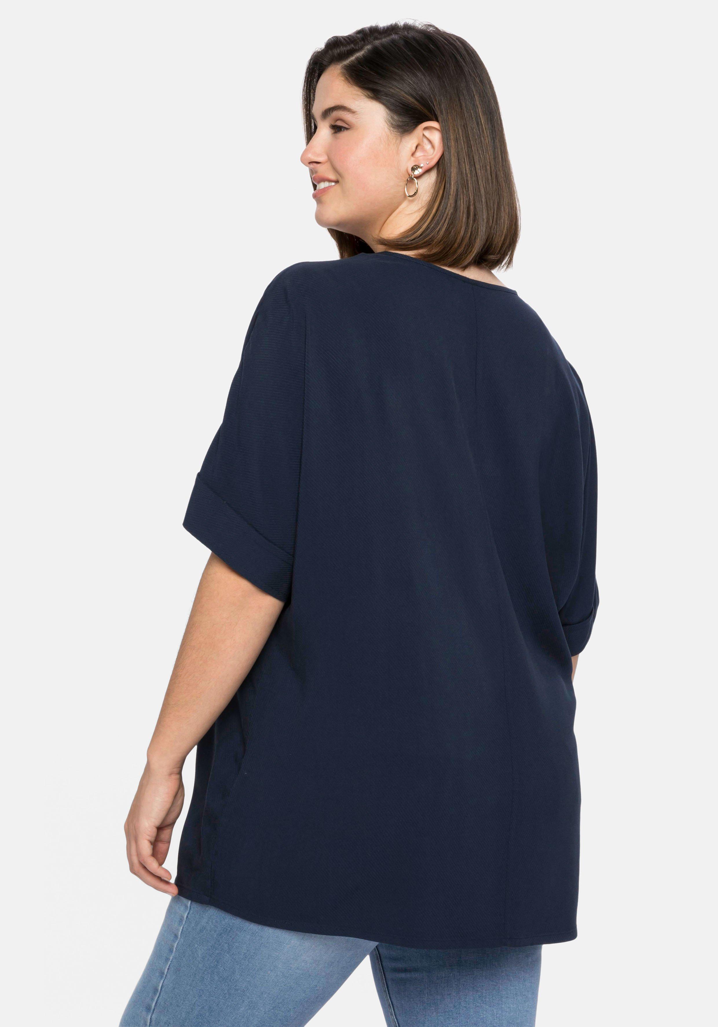 Tunika in Oversized-Form und mit V-Ausschnitt
