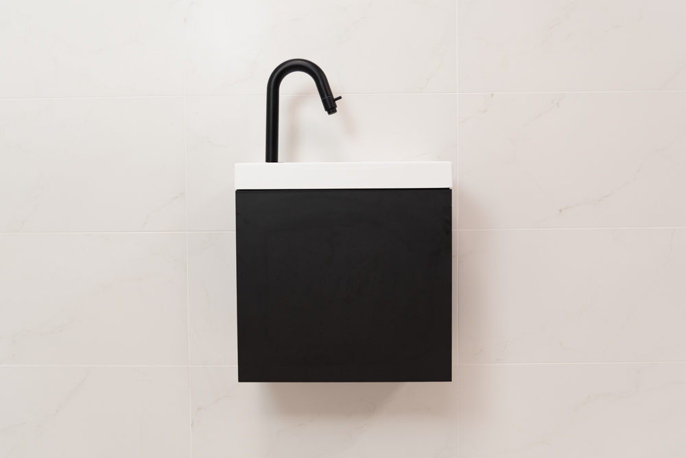 Sanigoods Minimo toiletmeubel 40cm mat zwart met mat witte fontein met kraangat
