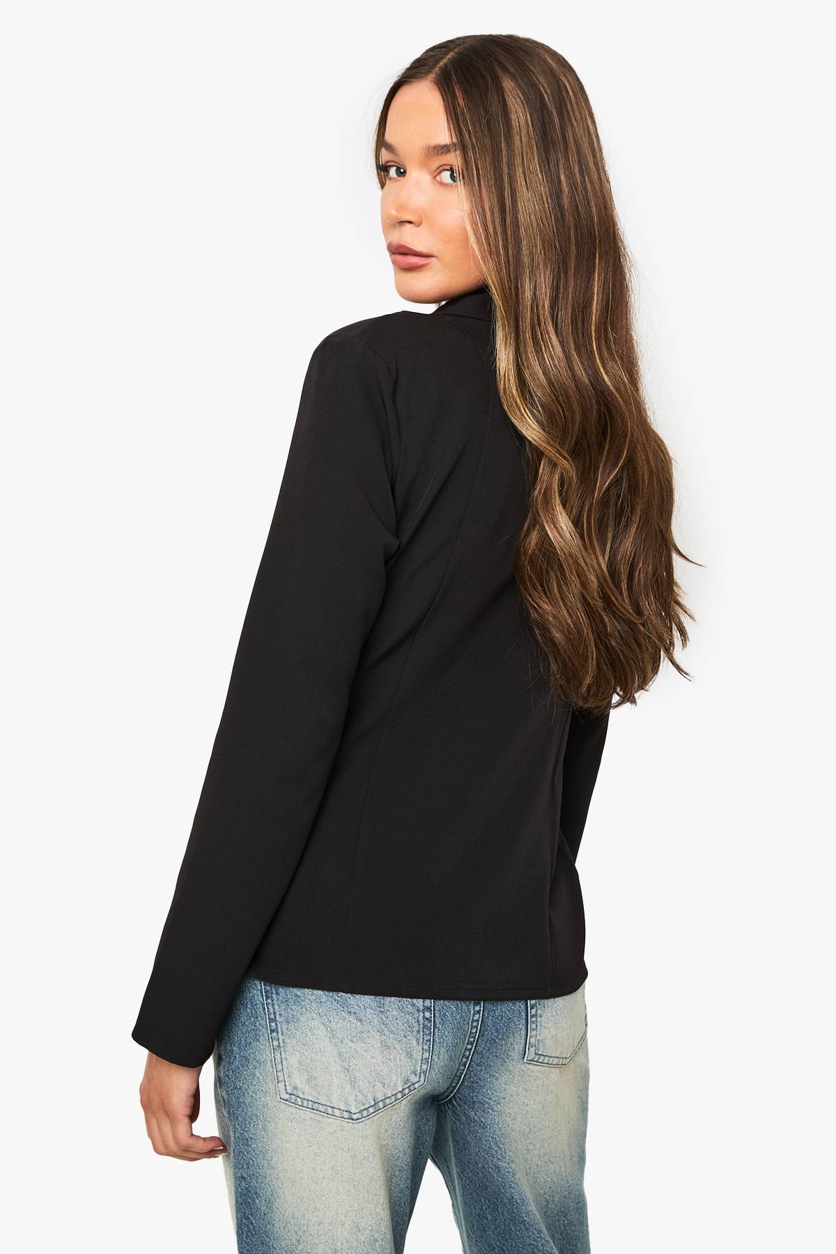 boohoo Blazer à fronces à l'avant orné de garniture métallique