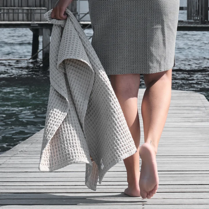 The Organic Company - Big Waffle Duschtuch, 50 x 130 cm, dunkelgrau