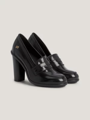 Mocassins essenciais de salto alto em verniz