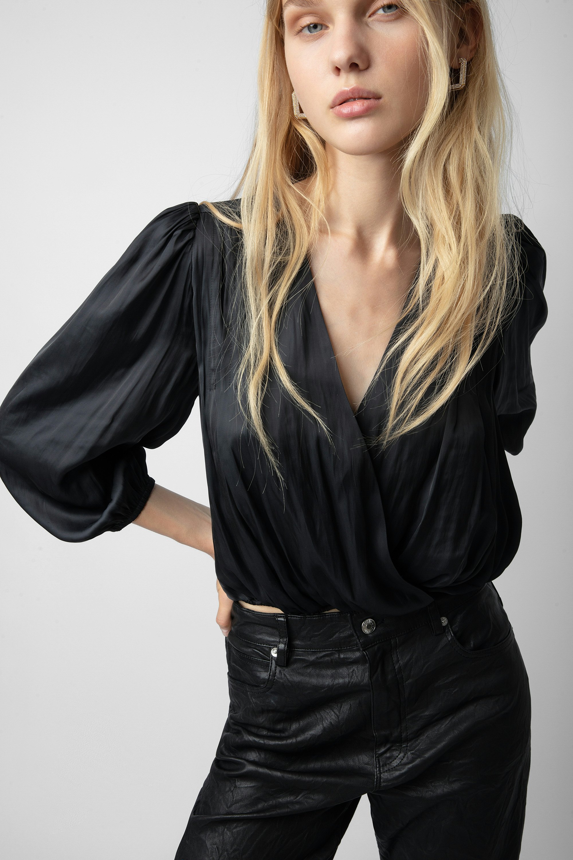 Top Tyfon Satin