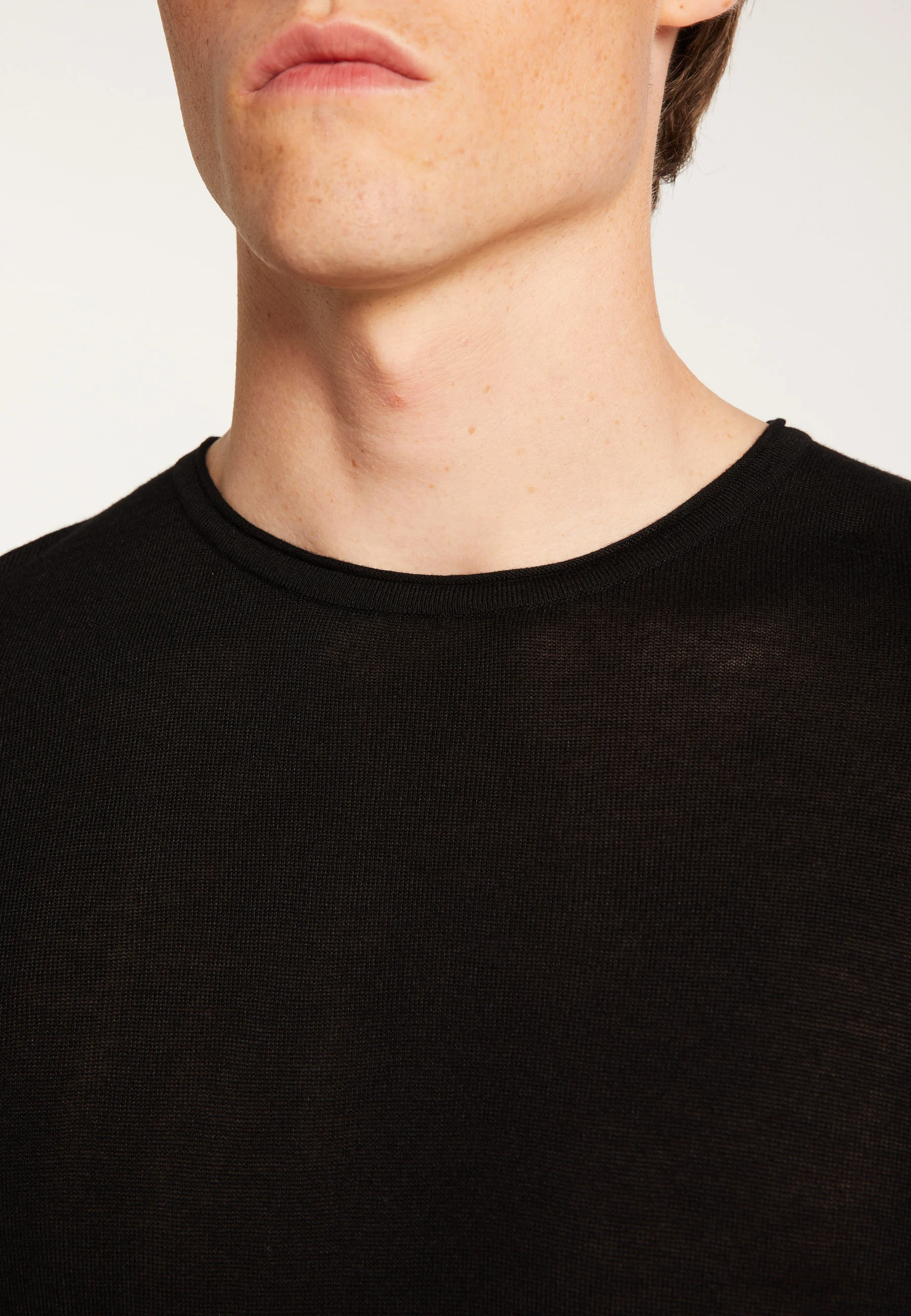 TAFFY - Pull en fibre de bambou cachemire | Noir