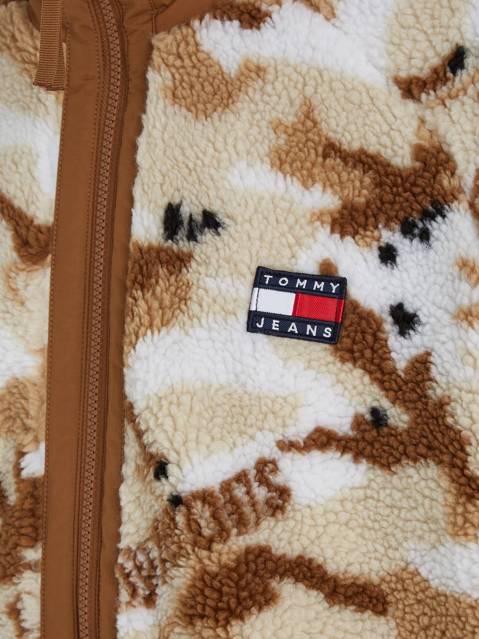 Tommy Jeans| Herren Jacke SHERPA mit Camouflage-Logo Print Relaxed Fit