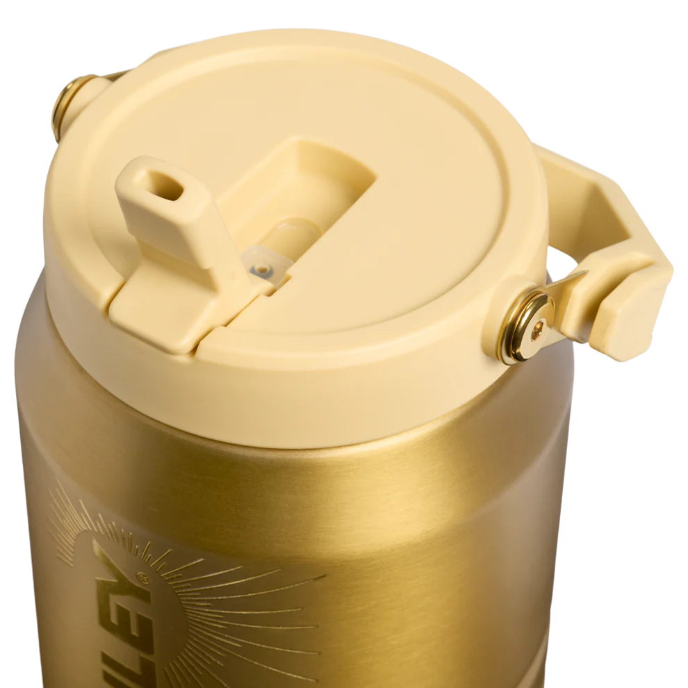 Messi x Stanley 1913 IceFlow™ Flip Straw Jug | 1.9L