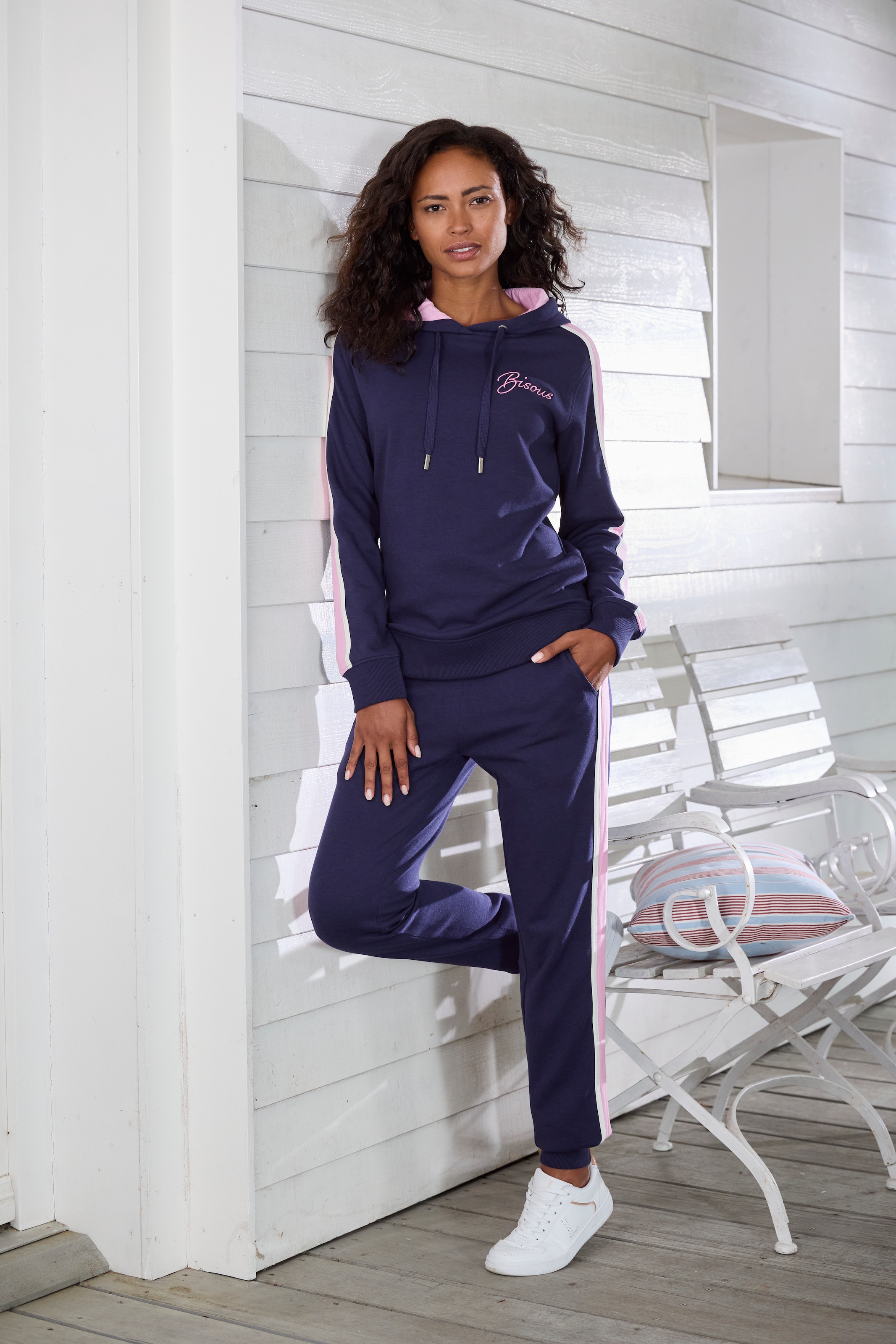Vivance Hoodie, 1 Stk. Hoodie mit Kontrast Einsätzen, Loungeanzug